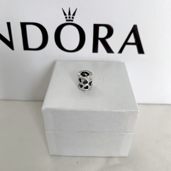 Pandora hearts “Soulmate” Charm - Picture 3 of 4
